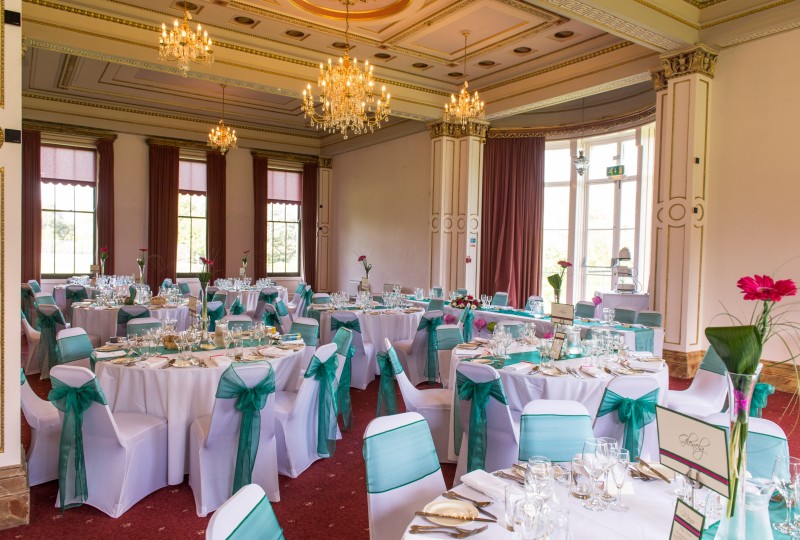 Dining room event seating